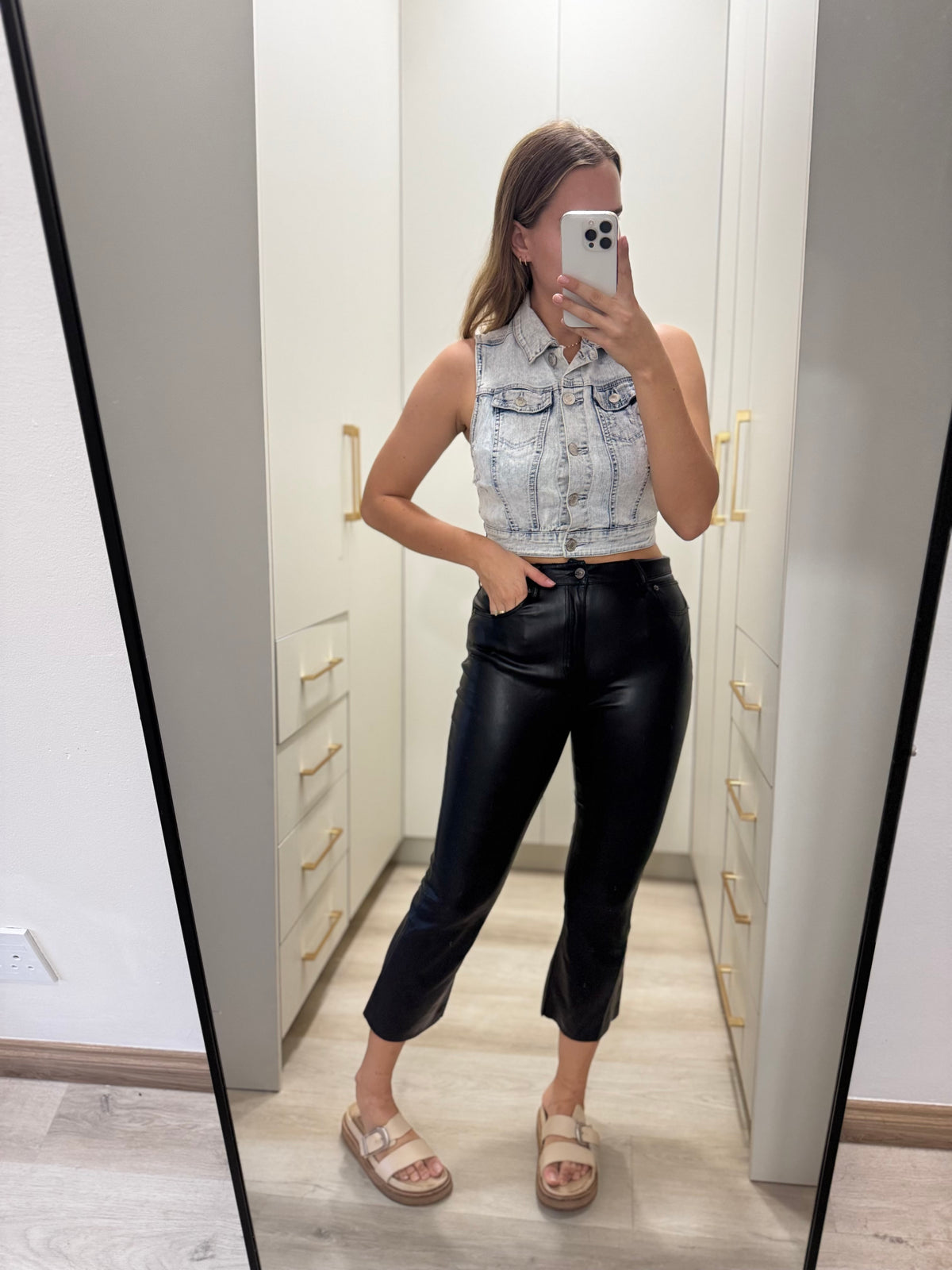 Denim vest top (V)
