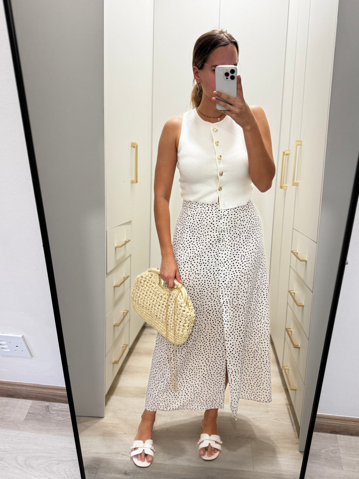 Polka dot skirt (X)