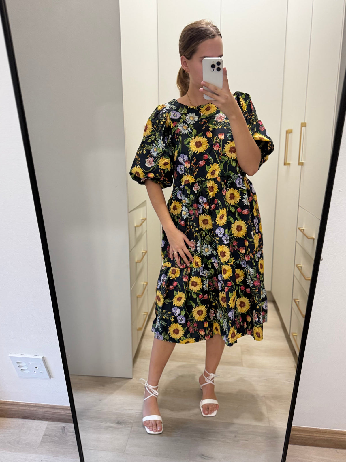Stunning floral dress (X1)