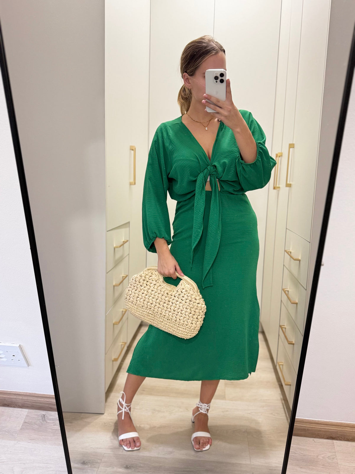 Stunning green dress (Y)