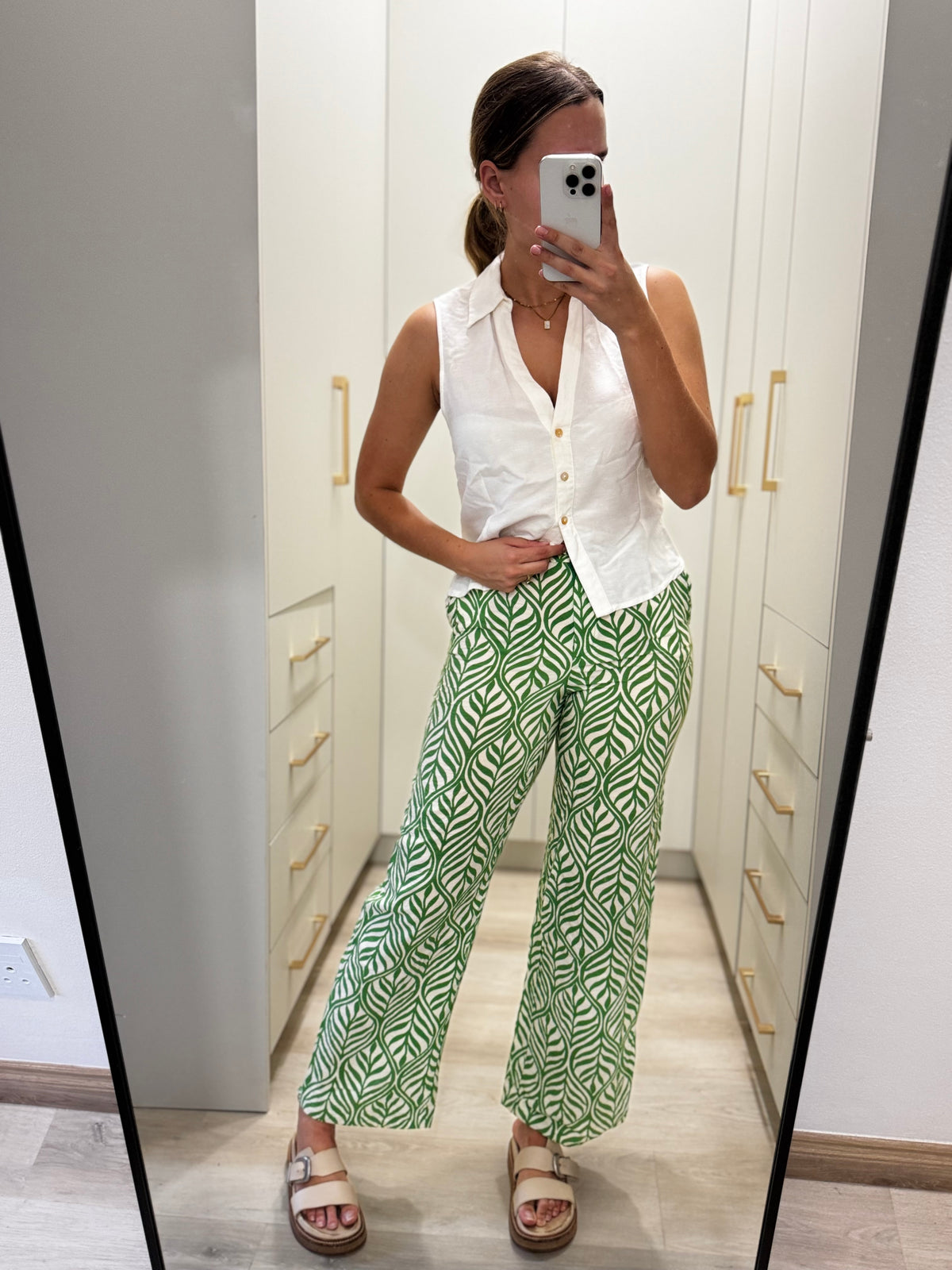 H&M green pants (Y)