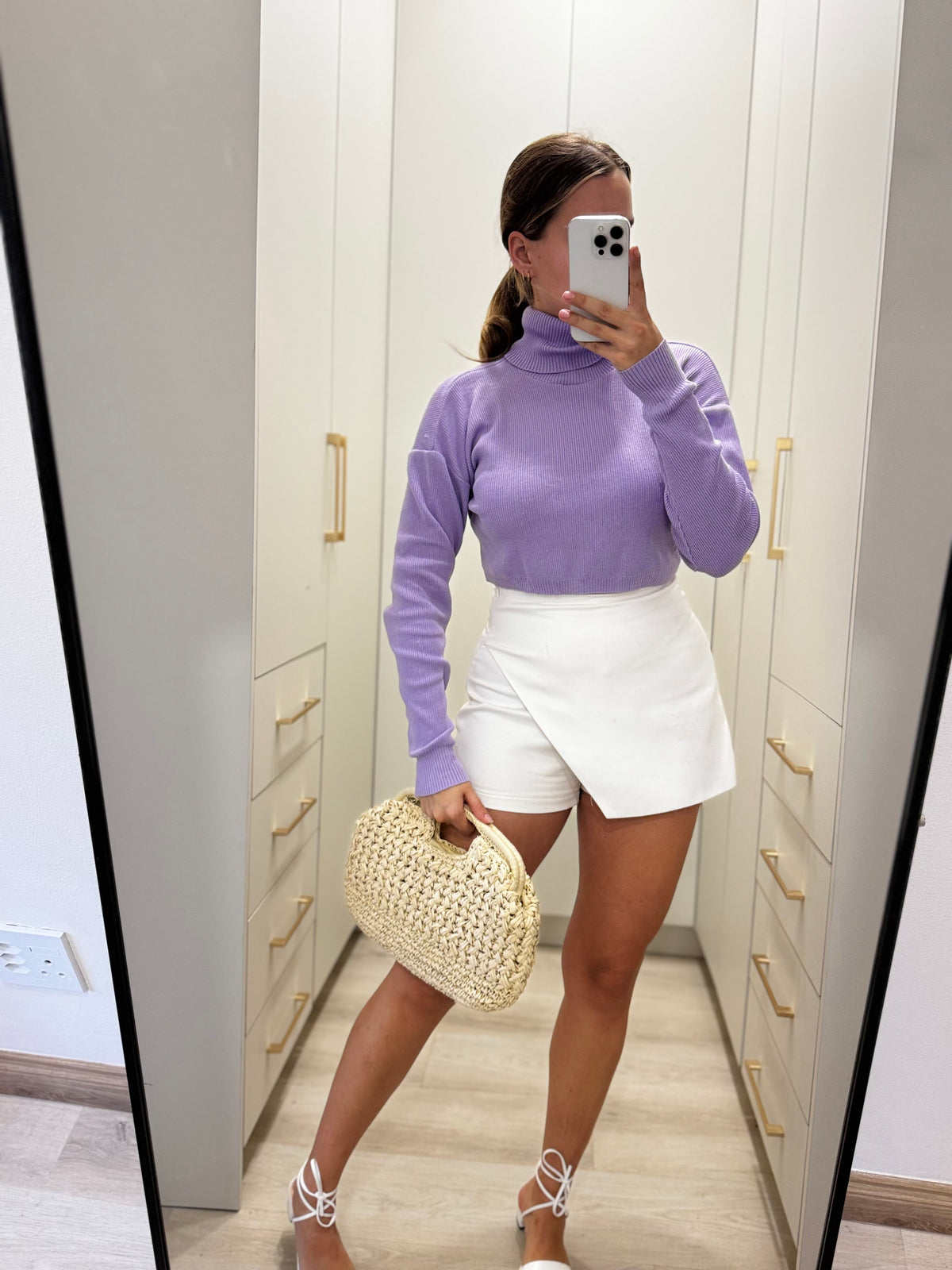 Lilac turtle neck sweater (Z)