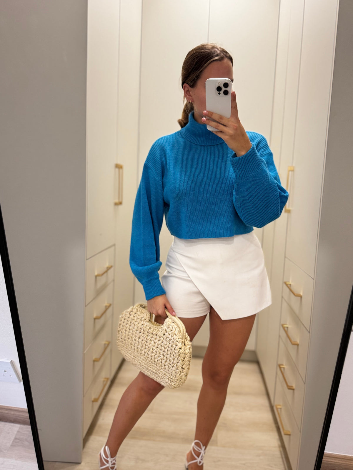 H&M blue knit sweater (Z)