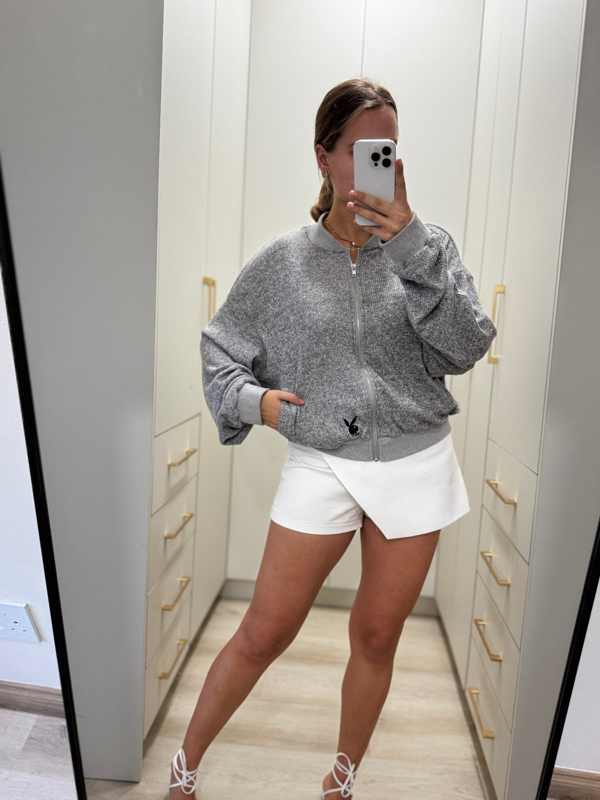 Grey jacket (Z)