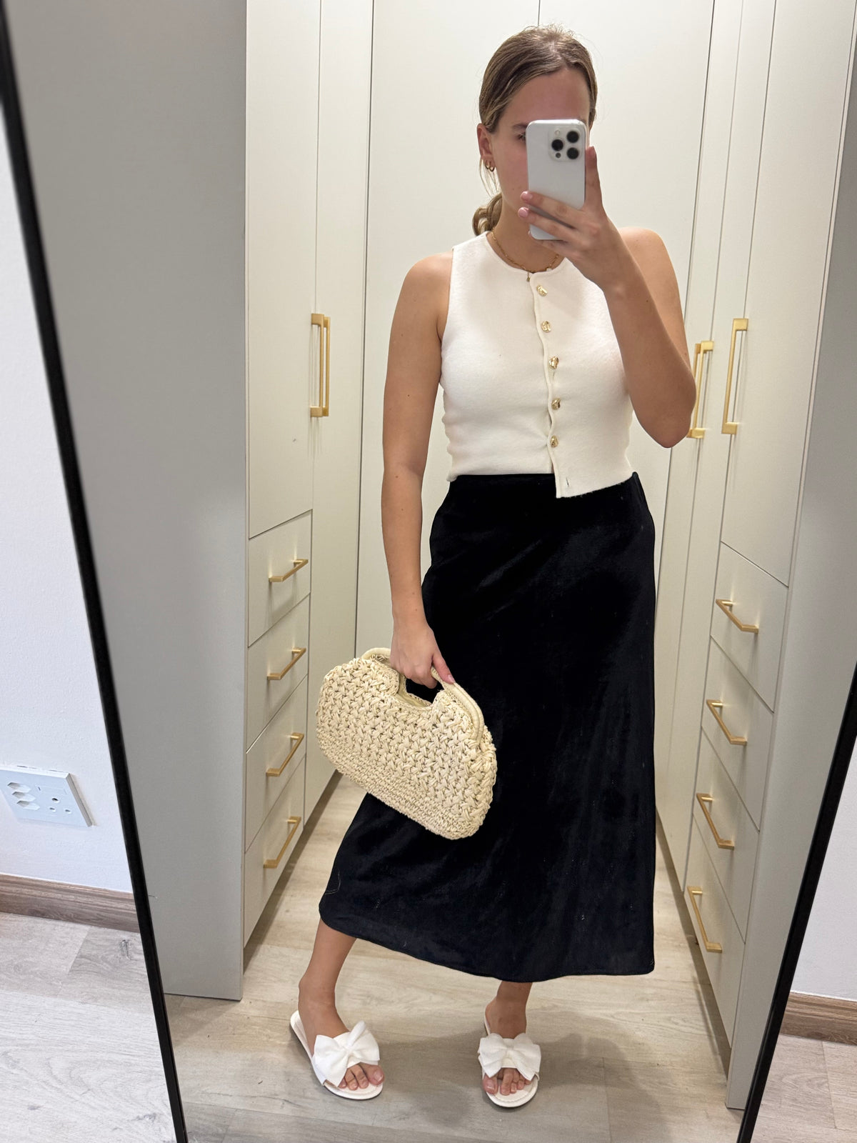 Black suede skirt (Z)