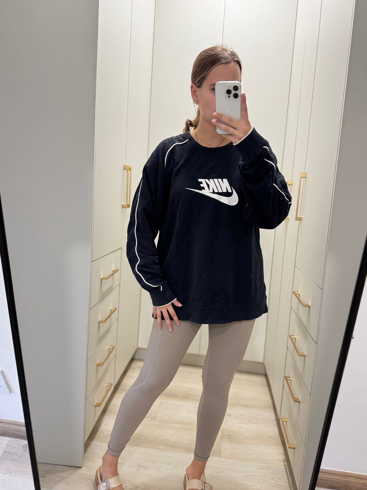 NIKE black sweatshirt (Z)